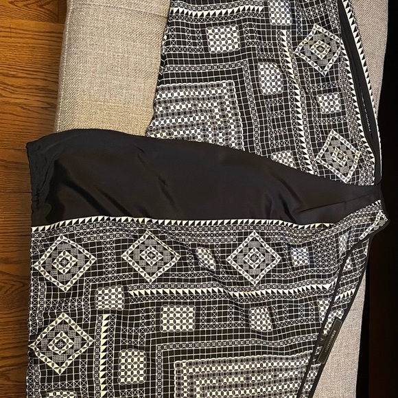 BCBG women’s off the shoulder top. Size small. Has a slit on side of sleeve. - Picture 2 of 2